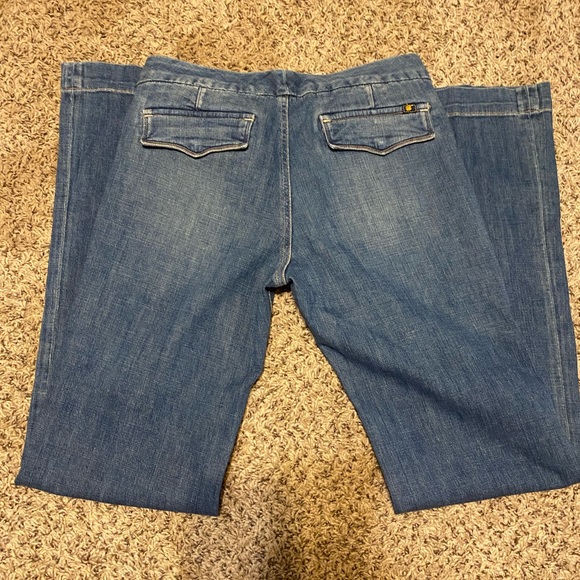 New Lucky Jeans - Picture 4 of 9